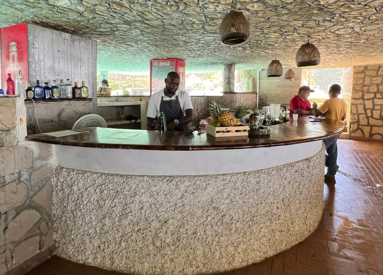 Hotel mendihuaca bar