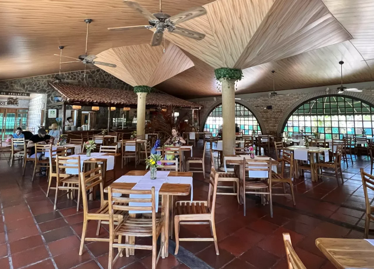 Hotel mendihuaca comedor 2