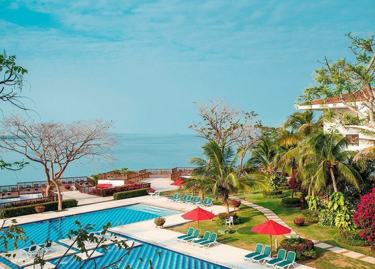 Panoramica-interna-hotel-decameron-baru