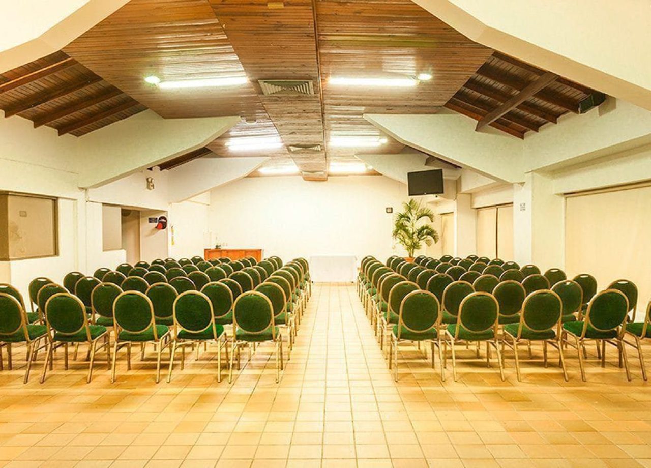 Salon-de-eventos-hotel-decameron-aquarium