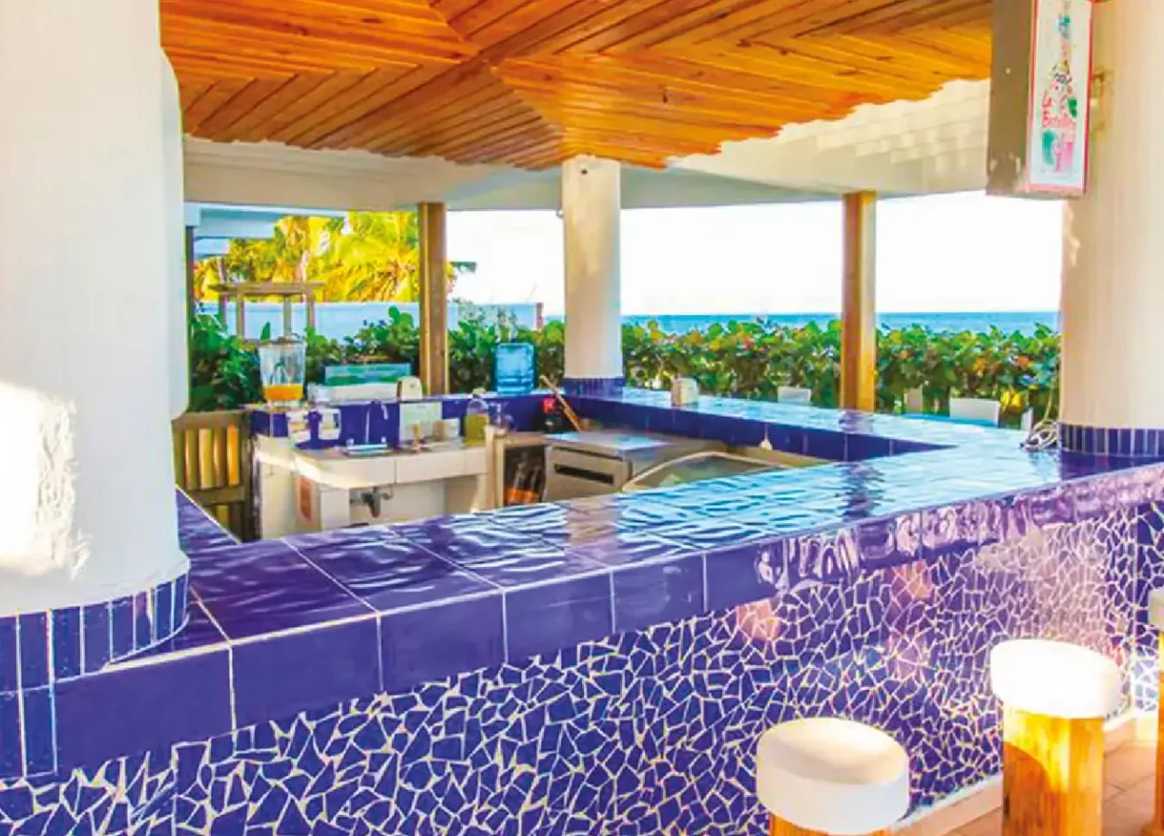 bar hotel blue reef san andres