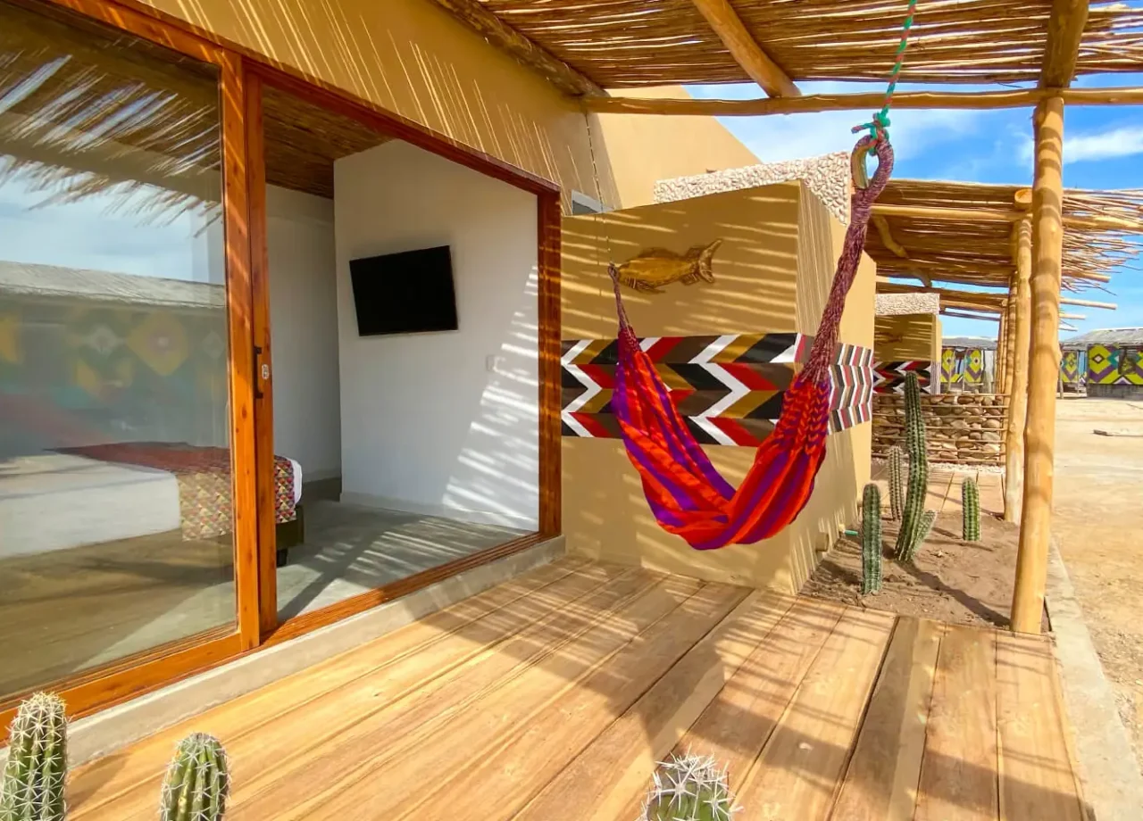 fachada bongalows hotel wayira beach guajira