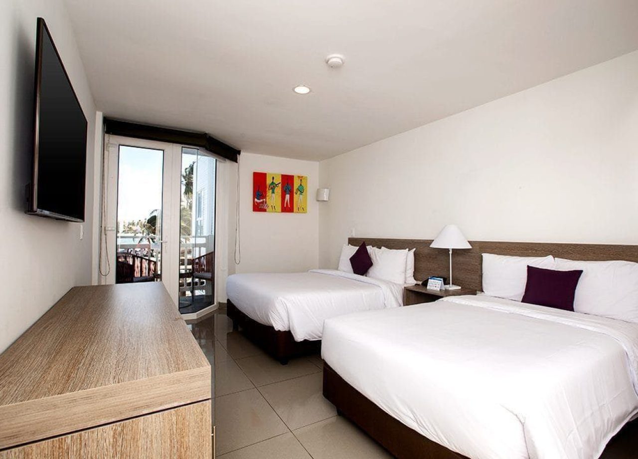 habitación multiple-hotel-decameron-maryland