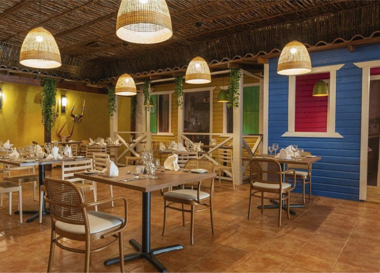 hotel tropical deluxe comedor punta cana