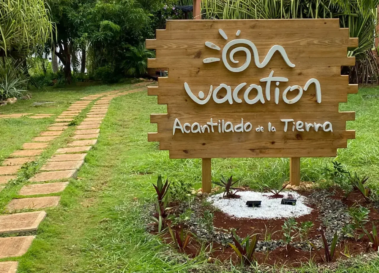 letrero acantilado de la tierra san andres on vacation