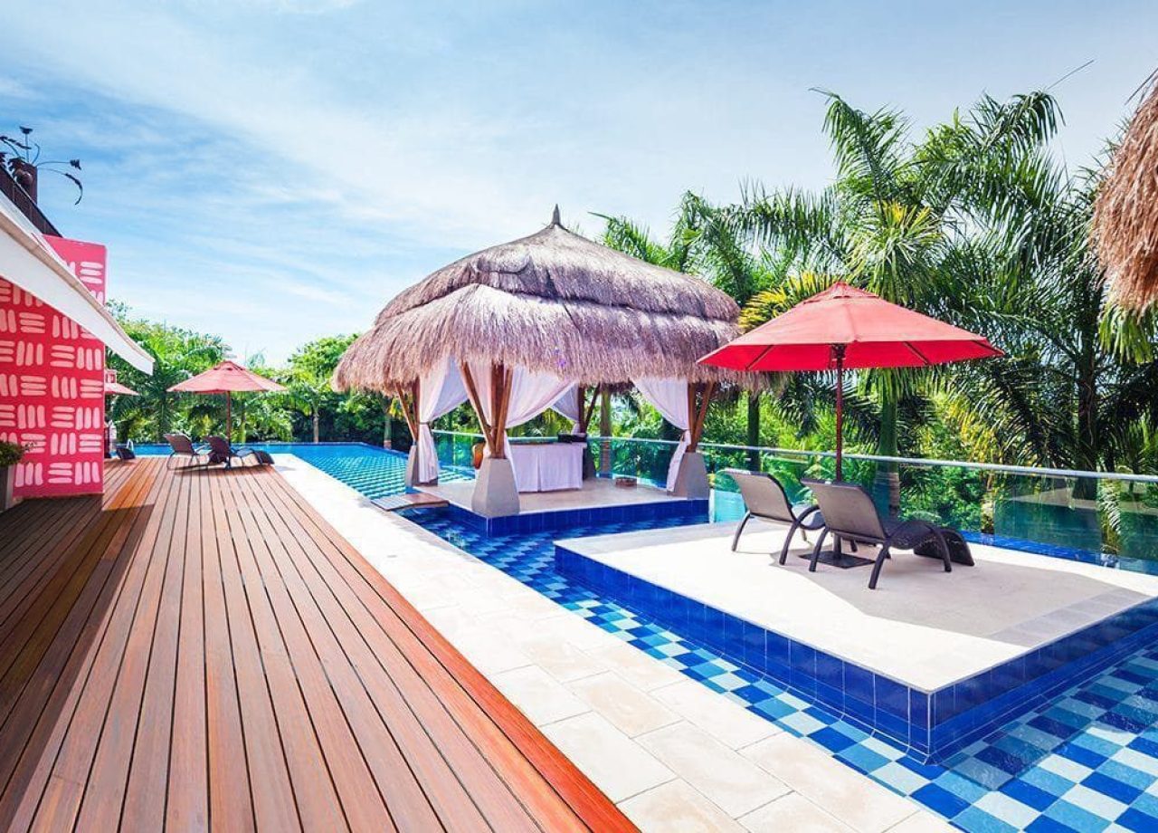 piscina 2-hotel-decameri