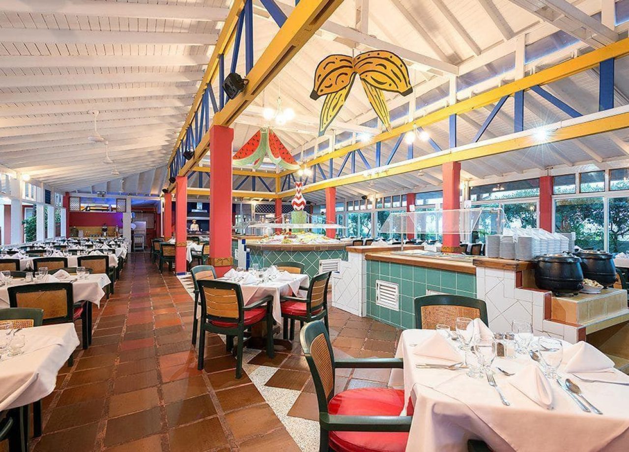 restaurante-buffet-hotel-decameron-san-luis