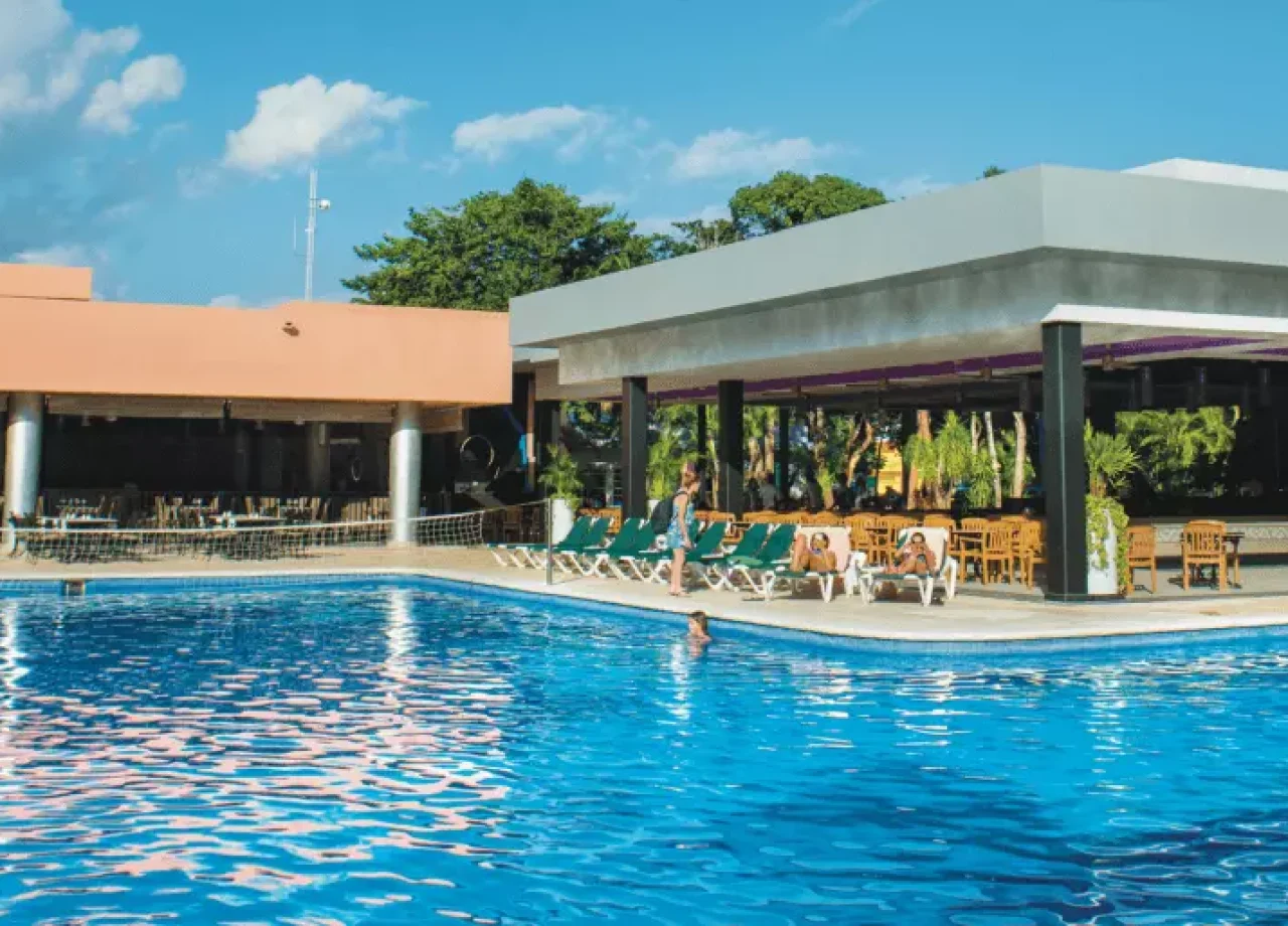 riu-lupita-03
